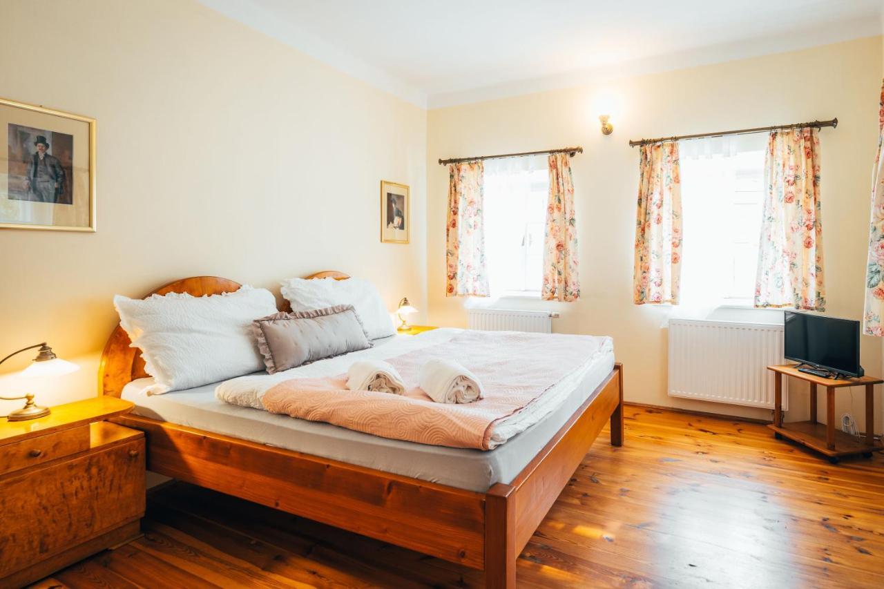 Sv. Hubertus Hotel Cesky Krumlov Luaran gambar