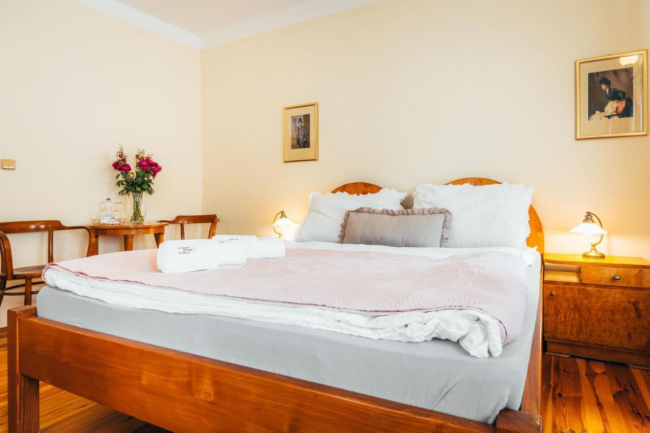 Sv. Hubertus Hotel Cesky Krumlov Luaran gambar