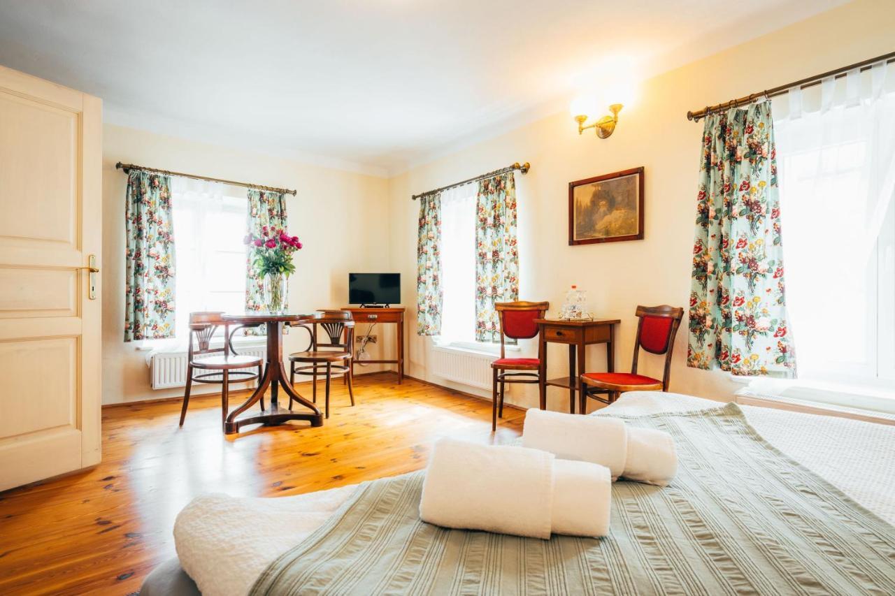 Sv. Hubertus Hotel Cesky Krumlov Luaran gambar