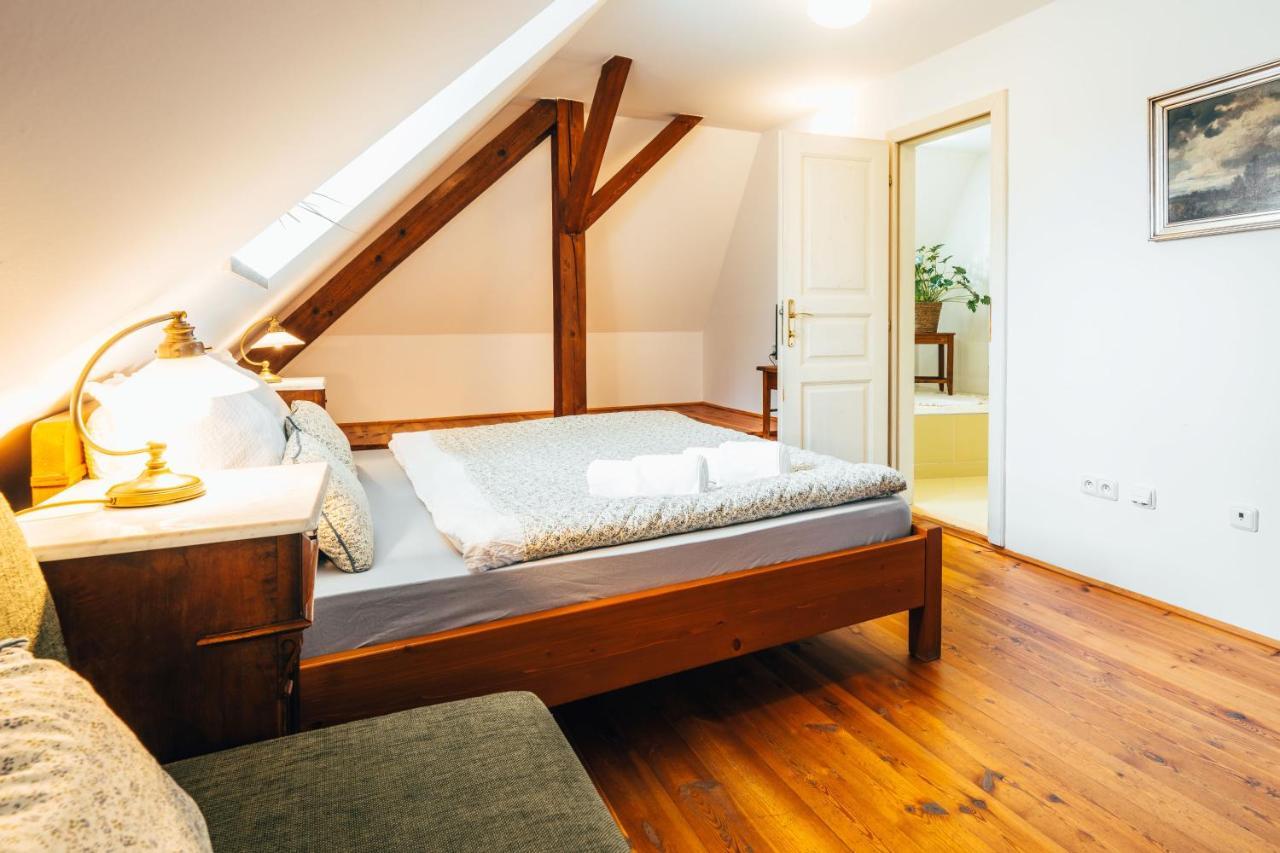 Sv. Hubertus Hotel Cesky Krumlov Luaran gambar