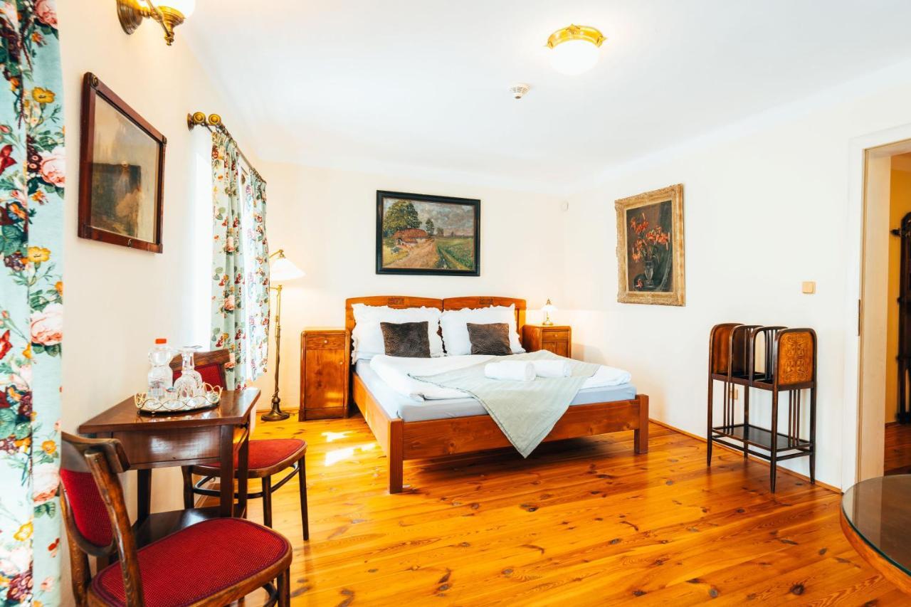 Sv. Hubertus Hotel Cesky Krumlov Luaran gambar