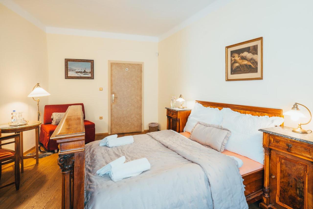 Sv. Hubertus Hotel Cesky Krumlov Luaran gambar